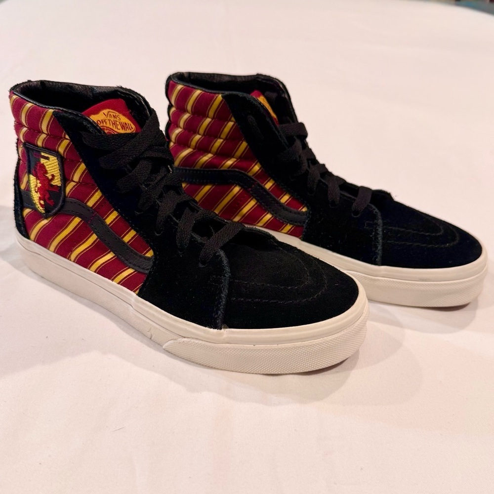 Vans x Harry Potter Sk8-Hi Shoes Boys 3 Girls Gryffindor Suede Canvas Sneakers